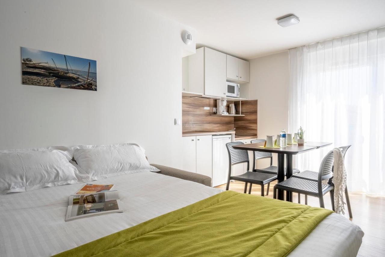 Athome Residence Et Spa 拉罗歇尔 外观 照片
