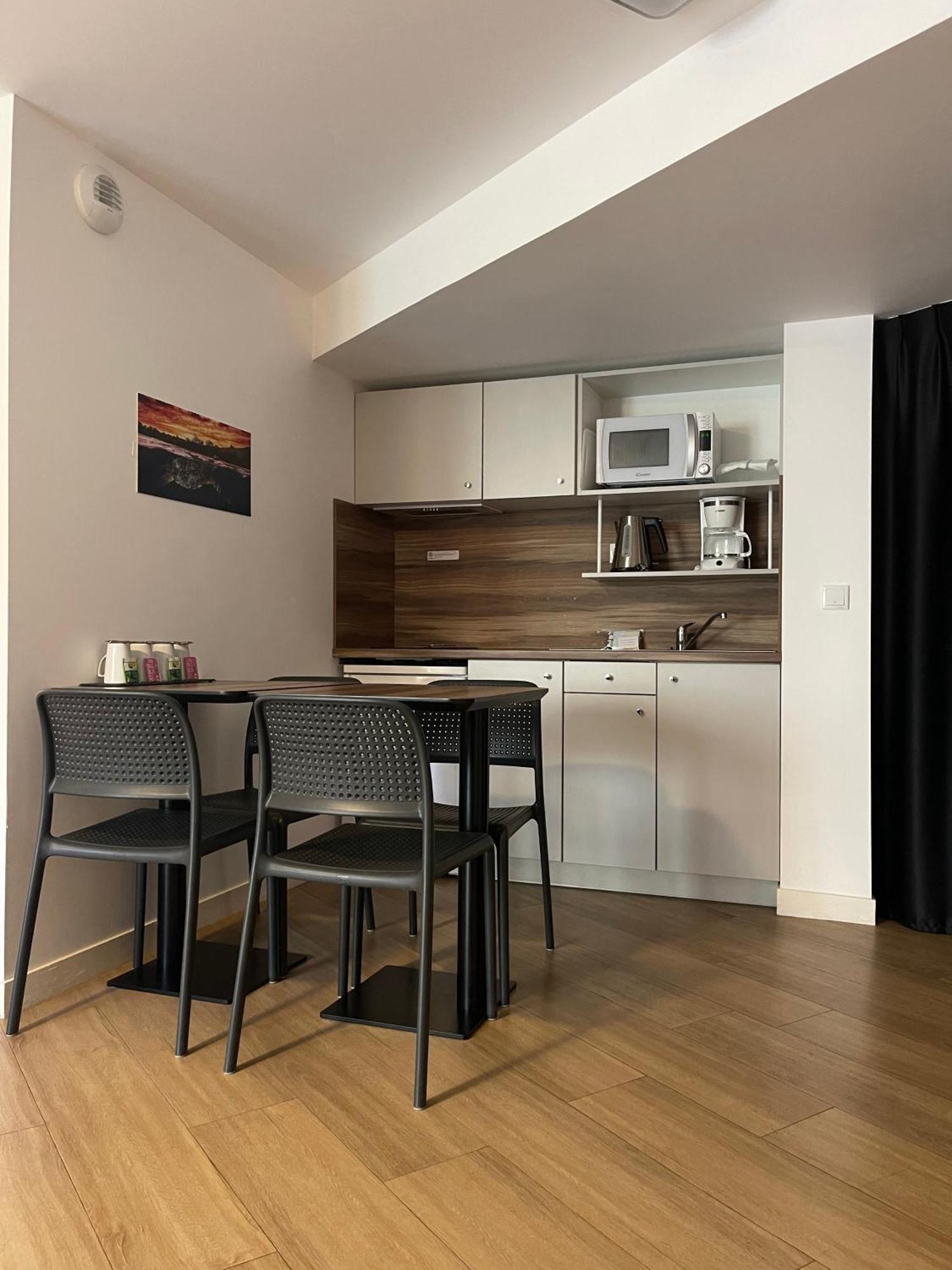 Athome Residence Et Spa 拉罗歇尔 外观 照片
